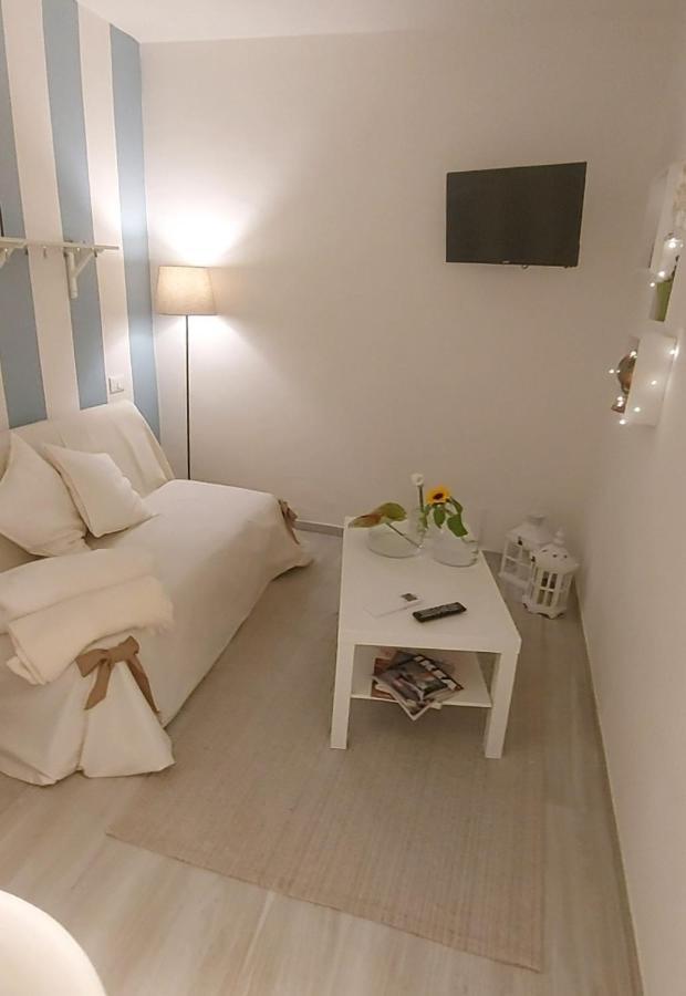 Acropolis Apartment Viareggio Bagian luar foto